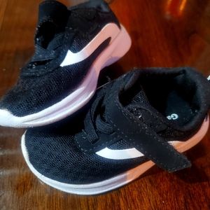 Tennis Shoes - Size 3